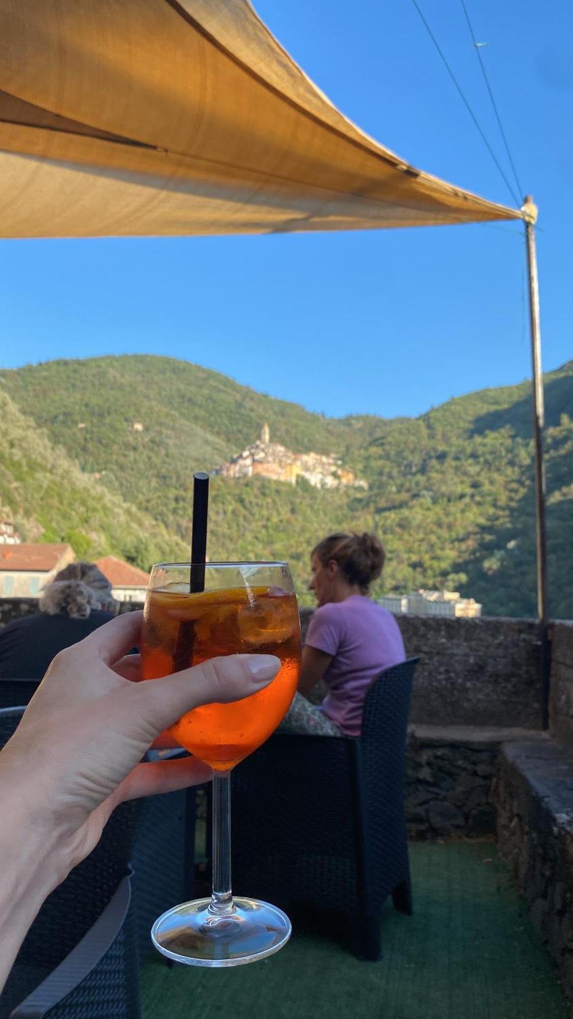 Iconic Italian Townhouse W Rooftop Terrace & Mountain View, Pigna Buitenkant foto